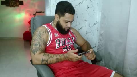 Eroticoblack online show from May 2026 04:40:01 AM