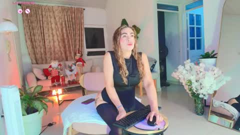 TINY  online show from November 2025 12:32:01 AM