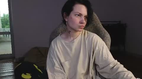esajukyy online show from June 2026 02:49:01 PM