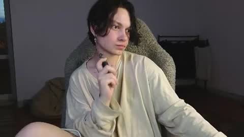 esajukyy online show from June 2026 03:47:01 PM