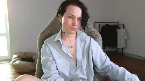 esajukyy online show from June 2026 02:17:02 PM