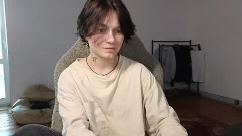 esajukyy online show from July 2026 02:21:01 PM