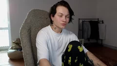 esajukyy online show from July 2026 01:46:02 PM