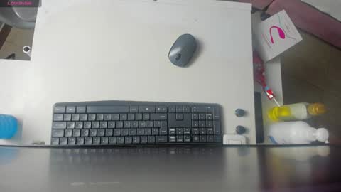 Escarlet online show from January 2025 04:08:01 AM