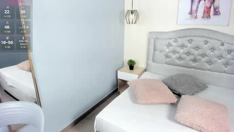 Escarlet online show from April 2026 11:48:01 AM