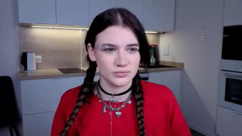 EshleGreen online show from December 2025 04:24:01 PM