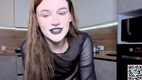 EshleGreen online show from April 2026 05:15:01 PM
