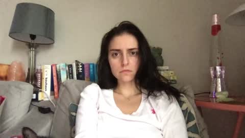 esimaralda online show from May 2026 11:15:02 AM