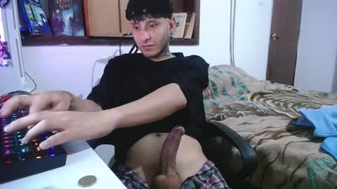 Snapshot of esjrobles chatting on December 2024 04:31:02 AM Esteban online show from December 2024 04:31:02 AM