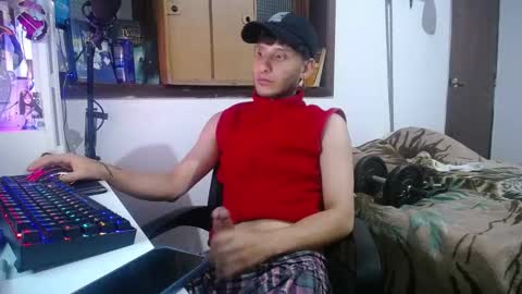 Snapshot of esjrobles chatting on December 2024 07:15:01 AM Esteban online show from December 2024 07:15:01 AM