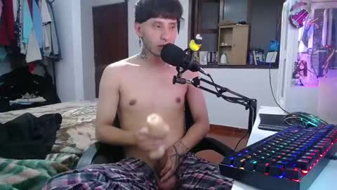 Snapshot of esjrobles chatting on December 2024 05:58:02 AM Esteban online show from December 2024 05:58:02 AM