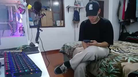 Snapshot of esjrobles chatting on January 2025 05:56:01 AM Esteban online show from January 2025 05:56:01 AM