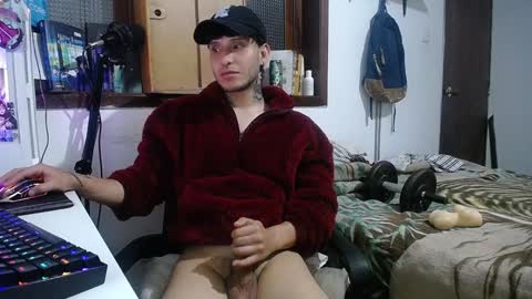Snapshot of esjrobles chatting on February 2025 05:09:02 AM Esteban online show from February 2025 05:09:02 AM