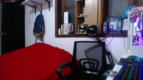 Snapshot of esjrobles chatting on February 2025 02:42:02 AM Esteban online show from February 2025 02:42:02 AM