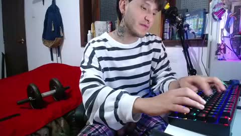 Snapshot of esjrobles chatting on March 2025 07:54:02 AM Esteban online show from March 2025 07:54:02 AM