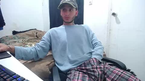 Snapshot of esjrobles chatting on September 2025 05:40:01 PM Esteban online show from September 2025 05:40:01 PM