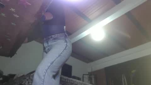 Eskela911 online show from January 2025 01:54:01 AM