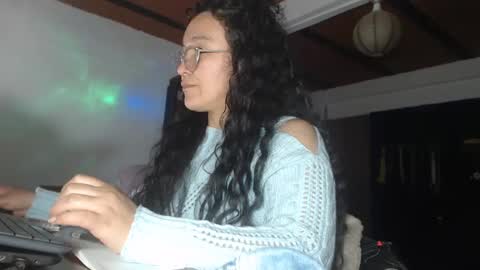 Eskela911 online show from October 2025 02:33:01 AM