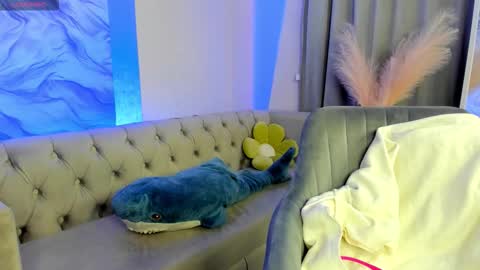 Esme Runn online show from November 2025 03:16:01 AM