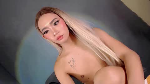 esmeralda28x online show from April 2026 08:50:01 PM