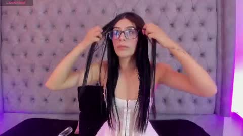 Esmeralda  Belles online show from July 2026 02:47:02 PM