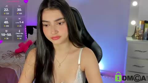 Esmeralda online show from July 2026 12:12:01 PM