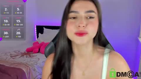 Esmeralda online show from July 2026 08:26:02 PM