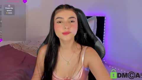 Esmeralda online show from July 2026 08:23:02 PM