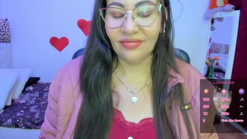 esme online show from February 2026 08:40:02 PM