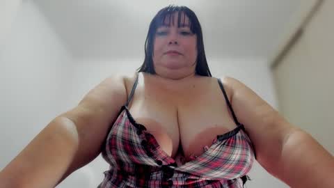 Esmeralda online show from December 2024 11:07:02 PM