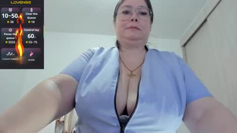 Snapshot of esmeraldo_mfc chatting on July 2026 10:23:01 PM Esmeralda online show from July 2026 10:23:01 PM
