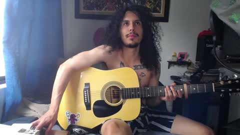 Snapshot of esnaider_man chatting on February 2025 06:26:01 PM Esnider online show from February 2025 06:26:01 PM