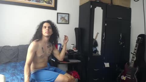 Esnider online show from May 2026 05:21:02 PM