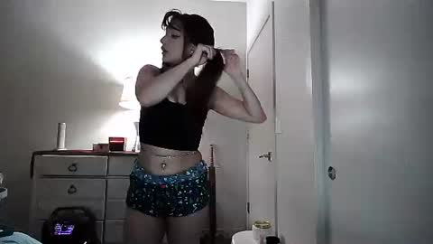 Snapshot of esoterickitten777 chatting on December 2025 03:01:02 AM axe online show from December 2025 03:01:02 AM