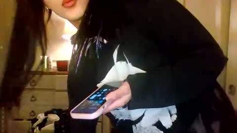 Snapshot of esoterickitten777 chatting on January 2026 01:41:02 AM axe online show from January 2026 01:41:02 AM