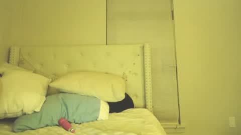 Snapshot of esoterickitten777 chatting on January 2026 02:47:02 AM axe online show from January 2026 02:47:02 AM