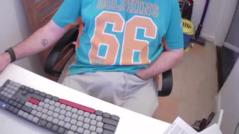 Snapshot of essex_wild chatting on November 2025 09:31:01 PM Morph online show from November 2025 09:31:01 PM