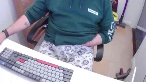 Snapshot of essex_wild chatting on November 2025 09:59:01 PM Morph online show from November 2025 09:59:01 PM