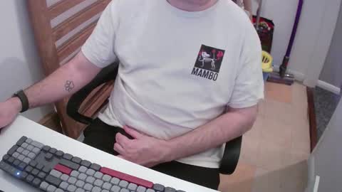 Snapshot of essex_wild chatting on December 2025 10:15:01 PM Morph online show from December 2025 10:15:01 PM