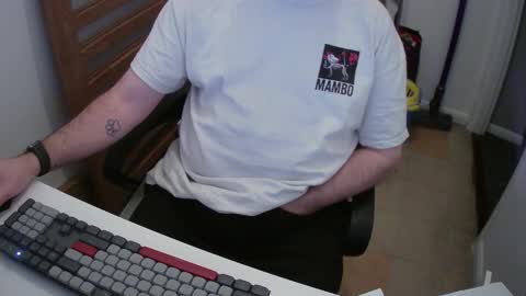 Snapshot of essex_wild chatting on December 2025 09:54:02 PM Morph online show from December 2025 09:54:02 PM