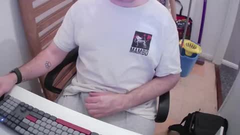 Snapshot of essex_wild chatting on December 2025 08:38:02 PM Morph online show from December 2025 08:38:02 PM