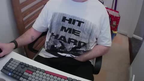 Snapshot of essex_wild chatting on January 2026 09:18:01 PM Morph online show from January 2026 09:18:01 PM