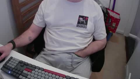 Snapshot of essex_wild chatting on January 2026 10:11:02 PM Morph online show from January 2026 10:11:02 PM