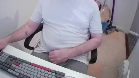 Snapshot of essex_wild chatting on May 2026 07:43:01 PM Morph online show from May 2026 07:43:01 PM