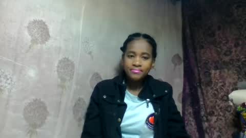 estancelee online show from July 2026 08:20:01 AM