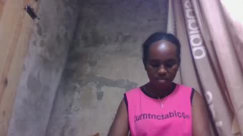 estanie online show from October 2025 07:00:01 PM