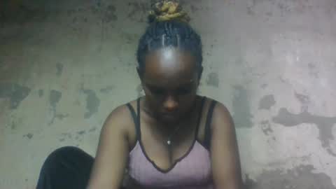 estanie online show from October 2025 10:09:01 PM