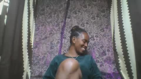 estanie online show from October 2025 06:51:01 PM