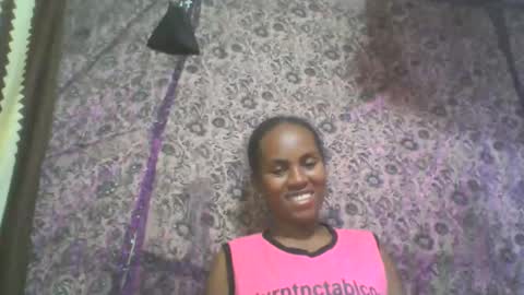 estanie online show from October 2025 06:52:02 PM