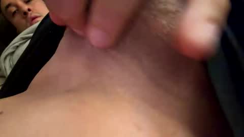 esteban121222 online show from April 2026 11:37:01 AM